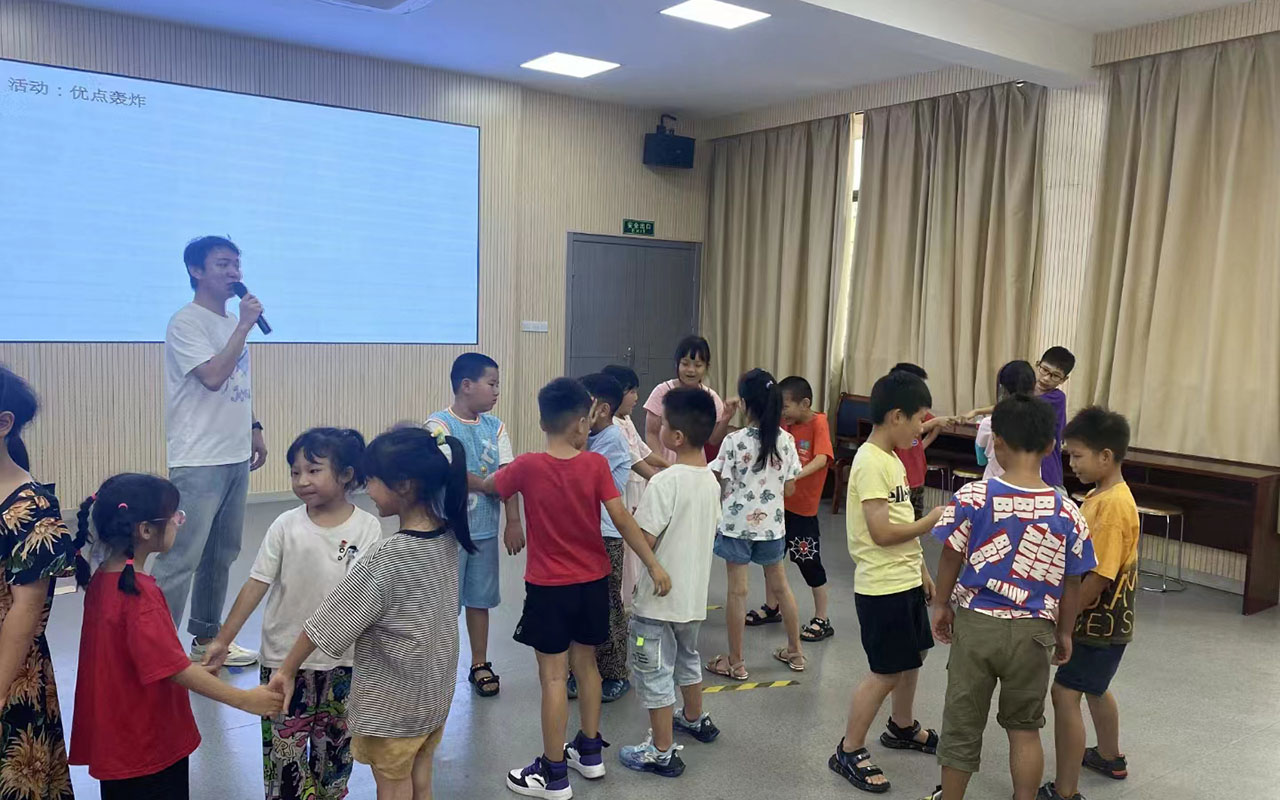 宜良龙观乡中心学校